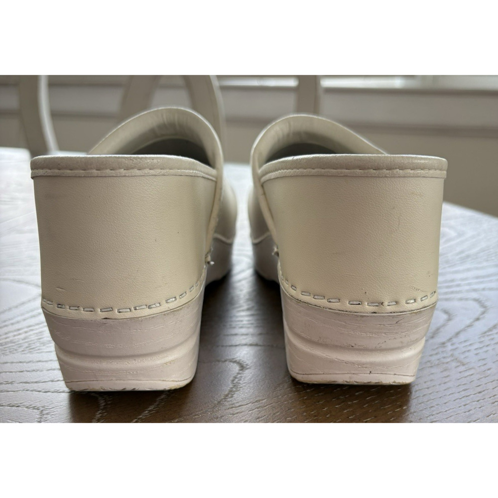 Dansko Professional White Leather Box Clog Nursing Shoes Hospital Gear | 39 - Picture 3 of 11